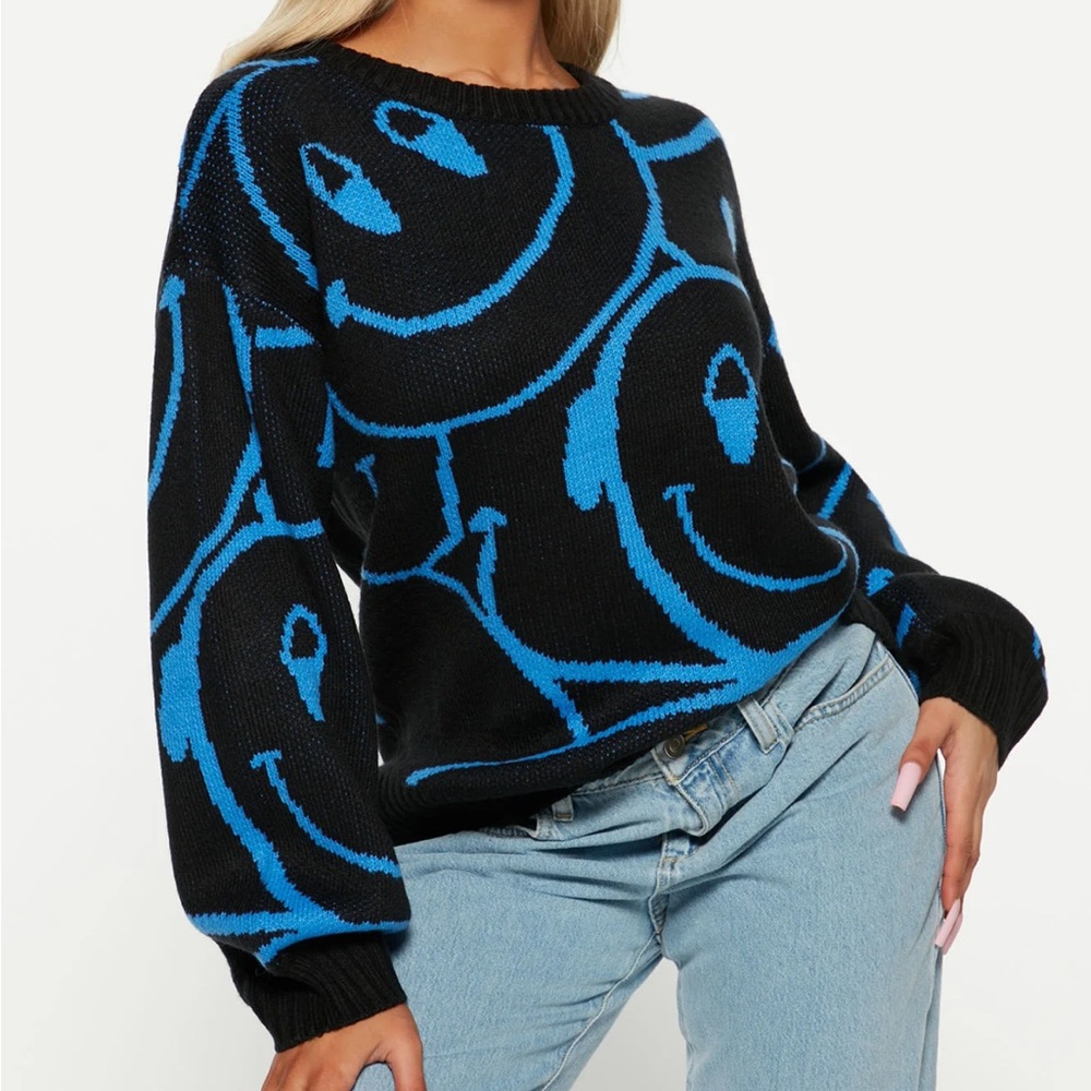 All Smiles Boyfriend Sweater - Black/combo
